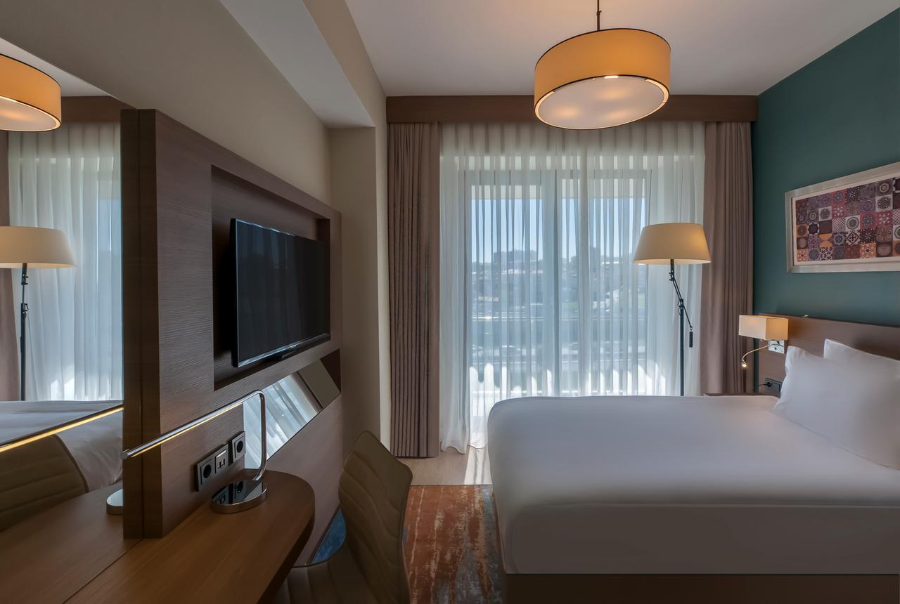 Radisson Blu Residence, Istanbul Batisehir エクステリア 写真